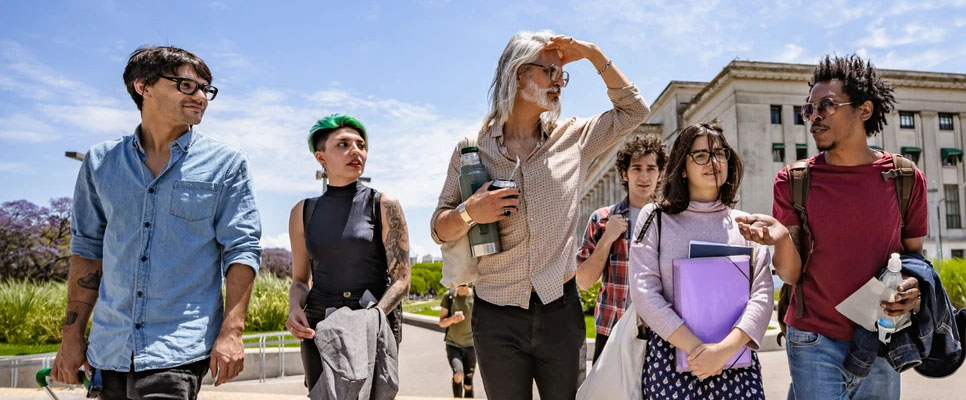 _0026_Local Travel Experience Guide